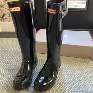 Hunter Glossy Black Rain Boots